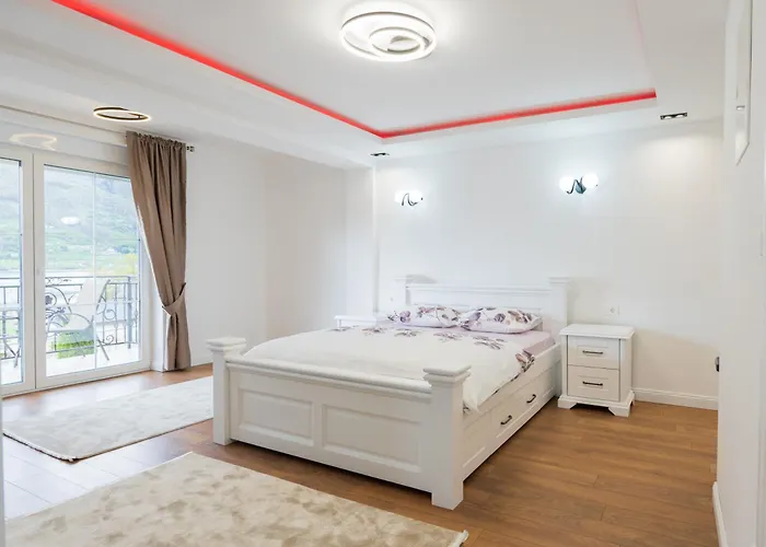 Ema Apartments